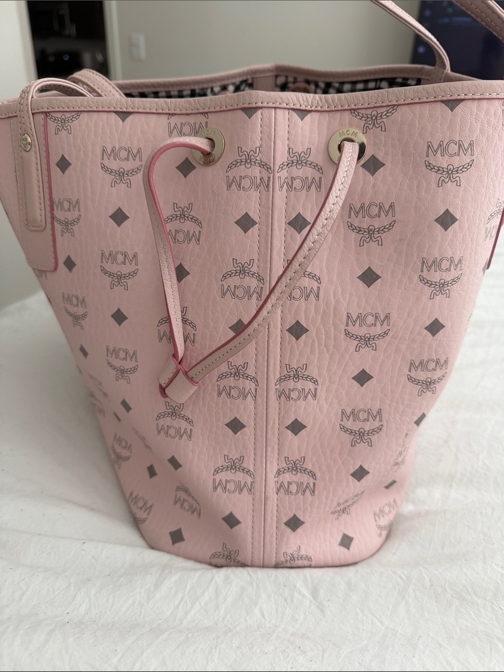 MCM Pink Visetos Tote with Gingham Lining - Picture 4 of 5